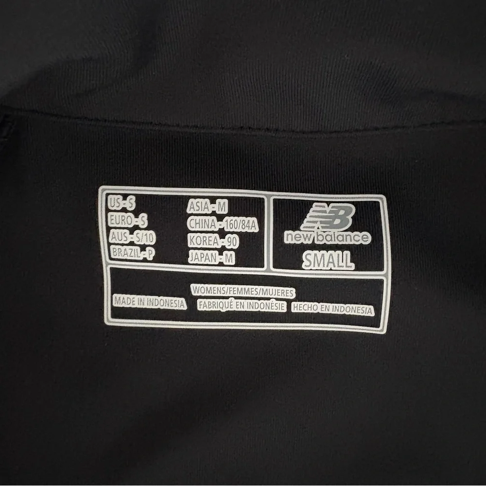 New Balance Women's Q Speed Track Anorak Jacket Size Small. Like New - Picture 8 of 10